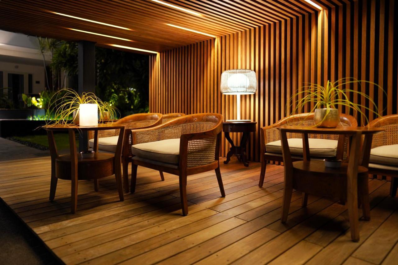 บลู มากูยาต์ ซีวิว โฮเต็ล Hotel แซ็งต์-เลอ ภายนอก รูปภาพ