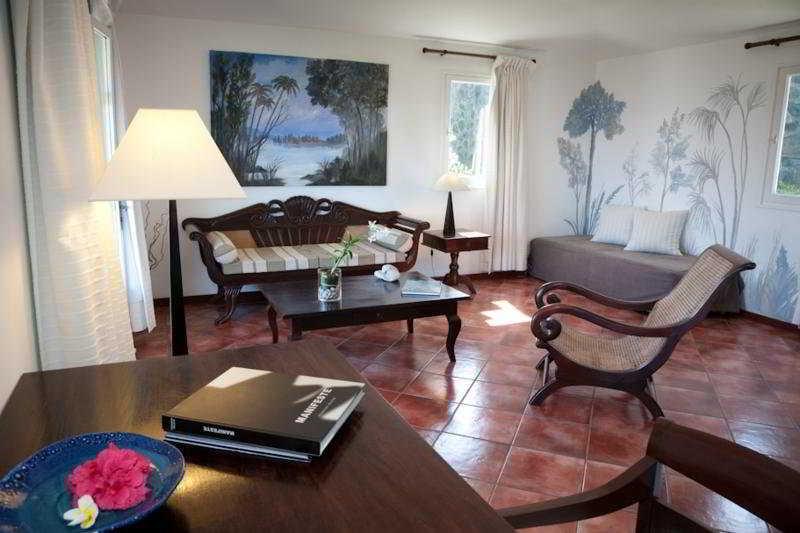 บลู มากูยาต์ ซีวิว โฮเต็ล Hotel แซ็งต์-เลอ ภายนอก รูปภาพ